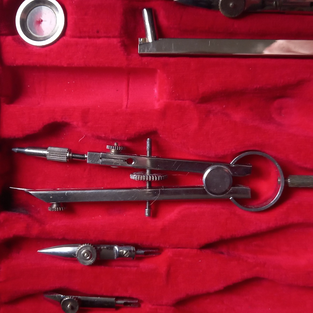 Vintage precision drafting set - Picture 2 of 5